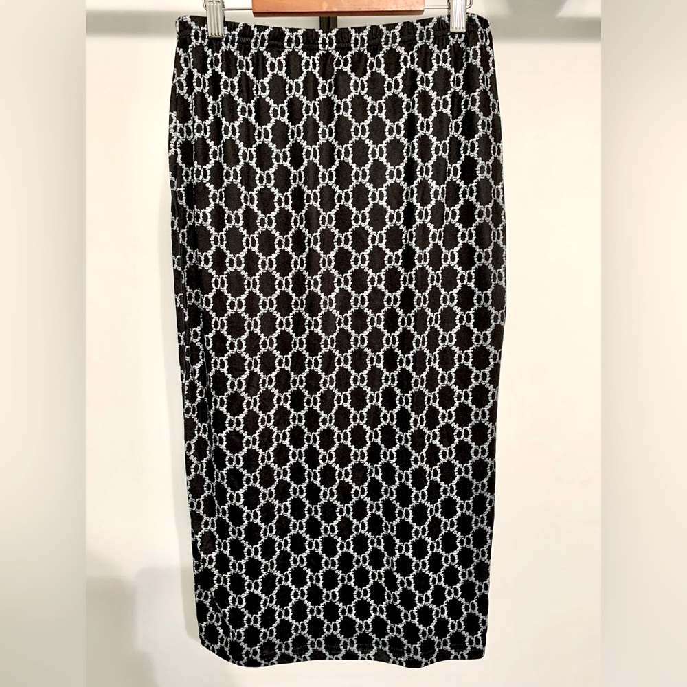 Shein stretchy pencil skirt size S navy